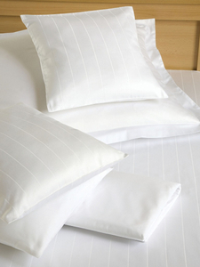 DADKA VRACOV Povlečení atlas grádl Polycotton bílý pruh 140x220, 70x90 cm